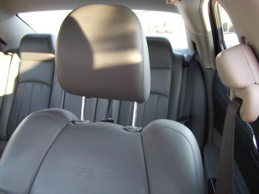  Chrysler 300C President Barack Obama 2005 года  (фото 10 из 22)